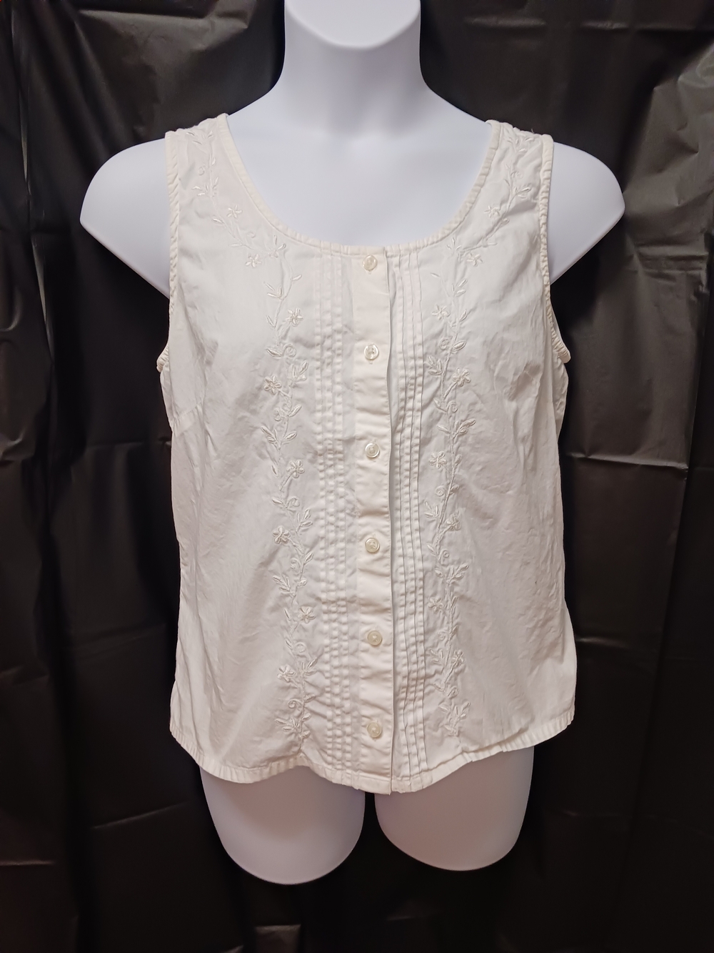 High Sierra White Embroidered Button-Front Camisole
